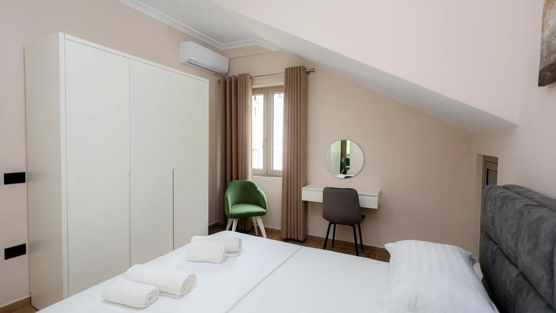 Aparthotel Saliasi Hotel&Apartament Polican