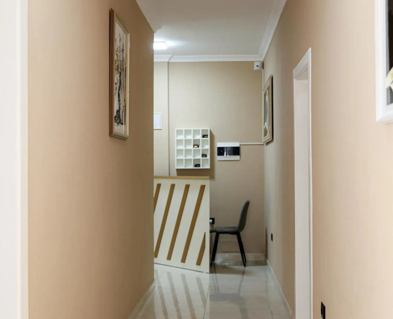 Saliasi Hotel&Apartament Polican