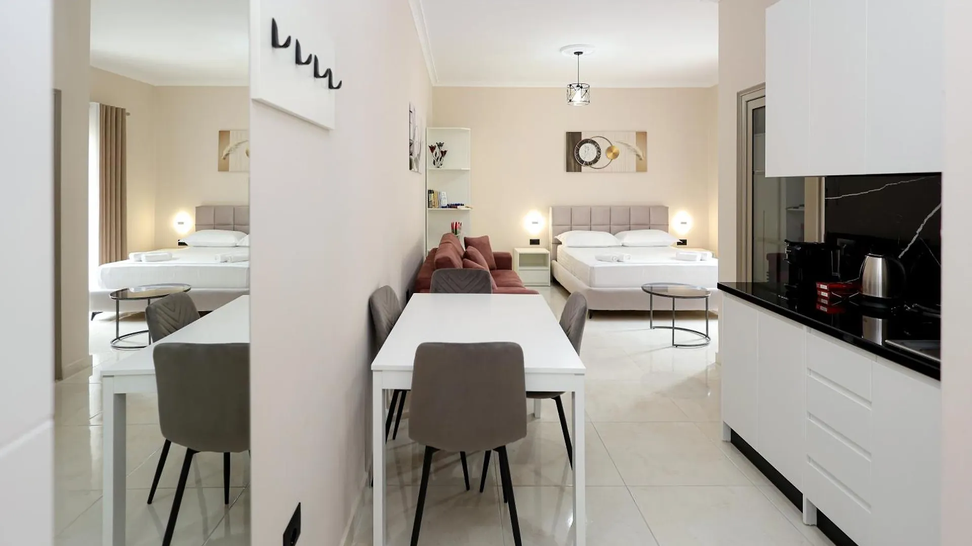 Saliasi Hotel&Apartament Polican Aparthotel