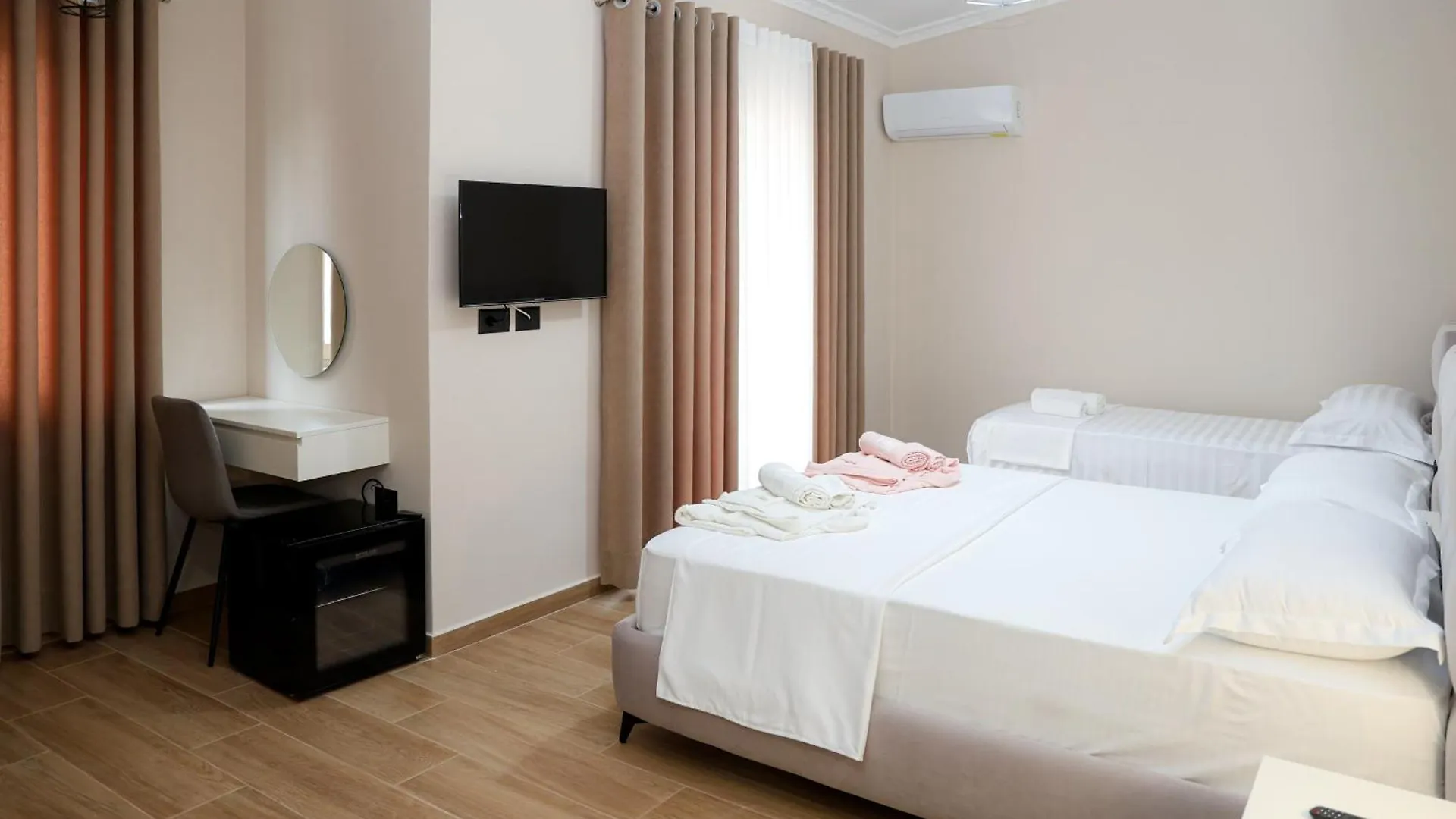 Aparthotel Saliasi Hotel&Apartament Polican