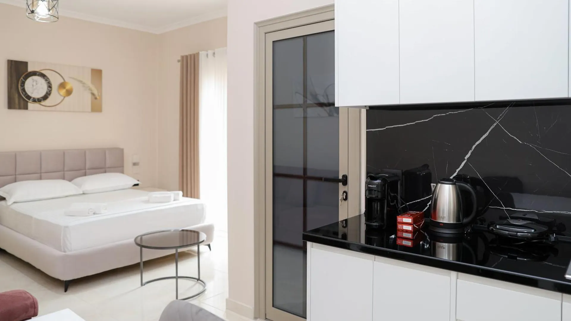 Aparthotel Saliasi Hotel&Apartament Polican