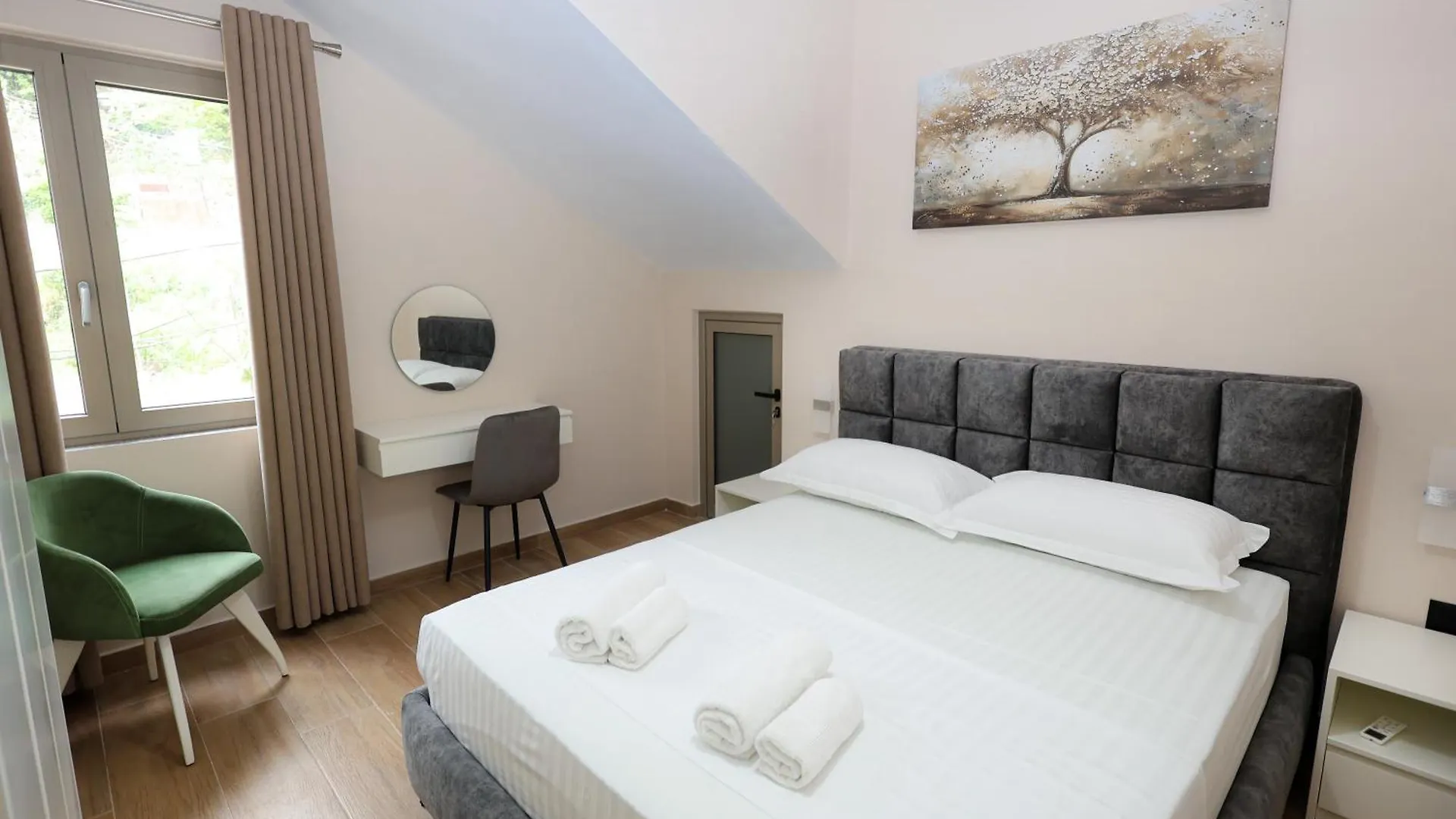 Saliasi Hotel&Apartament Polican